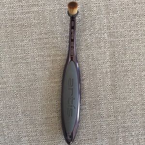 Artis Elite Smoke Circle 1 Brush